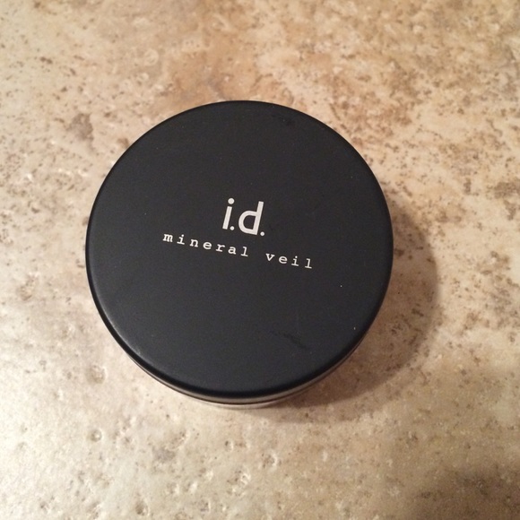 bareMinerals Other - Bare Minerals mineral veil