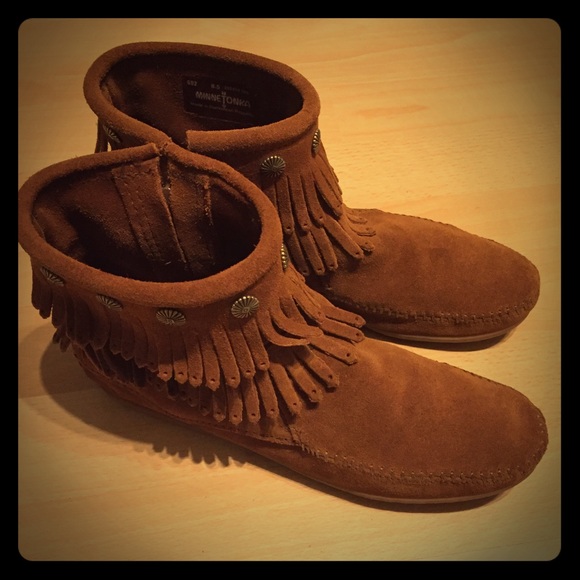 Brand new 100% original Minnetonka boots