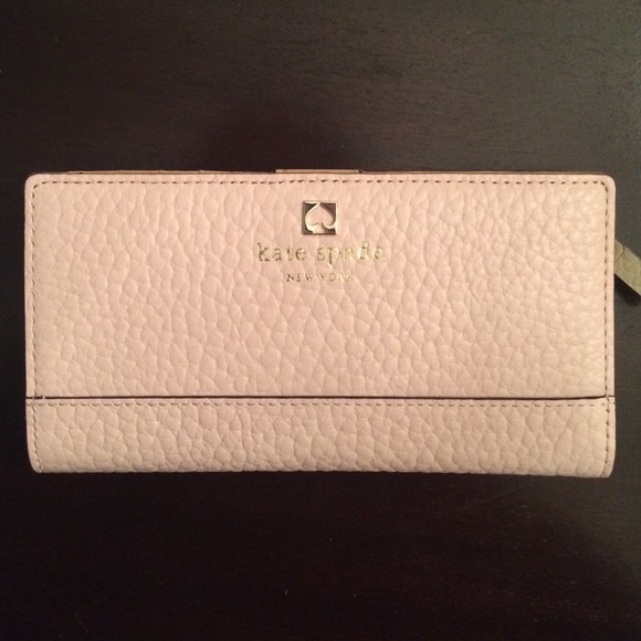 NWT never used pink Kate Spade wallet