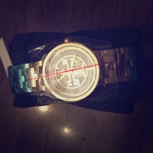 Tory Burch watch!