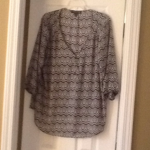 Plus sized black tunic