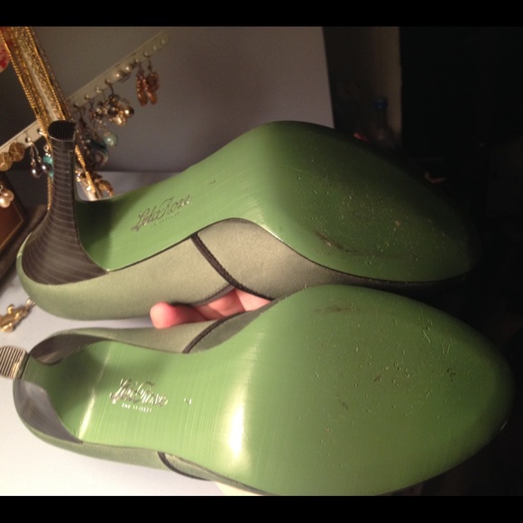 Lela Rose Mint green satin peep toe pumps w bowtie - Picture 4 of 4