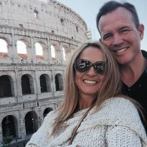 Meet your Posher, Deonya