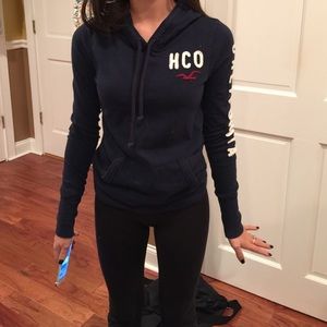 Hollister pull over sweat shirt