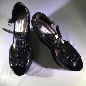 Wedge heels in black