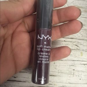 Nyx soft matte lip cream .
