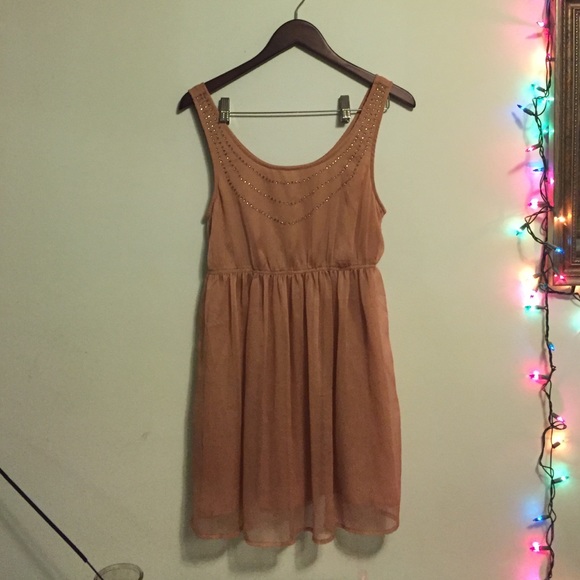 Forever 21 tan/beige holiday dress