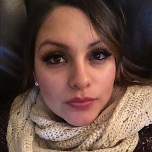 Meet your Posher, Araceli