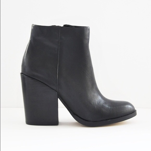 MARLYN BLACK BOOTIE