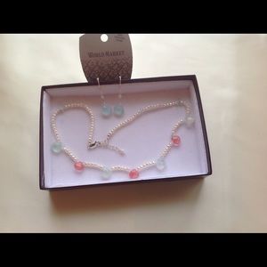 Semi-precious stones pearl necklace & earring set