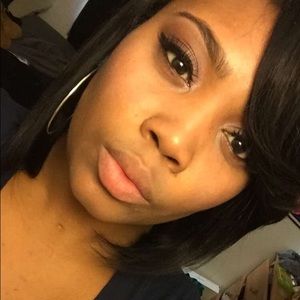 Meet your Posher, Sabrina