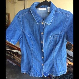 Short sleeve denim top