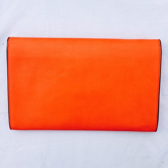 Zara - Picture 2 of 3