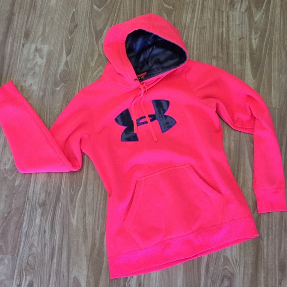 SOLD IN BUNDLE - Under Armour Hoodie