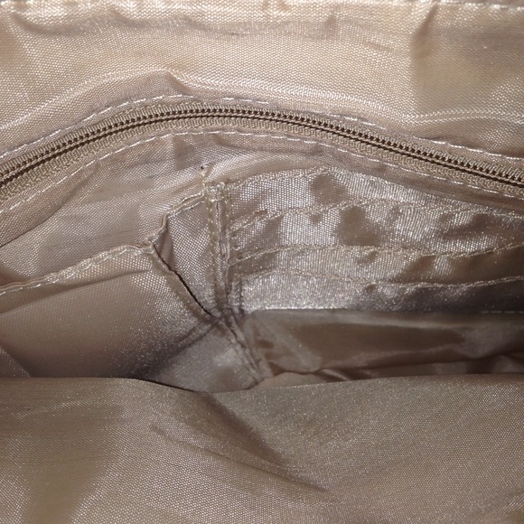 Purse - Picture 2 of 2