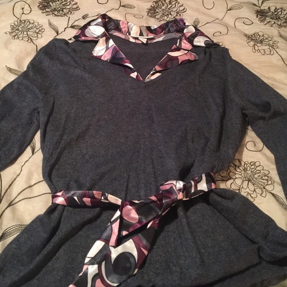 Dressbarn grey belted ladies shirt. Size large.