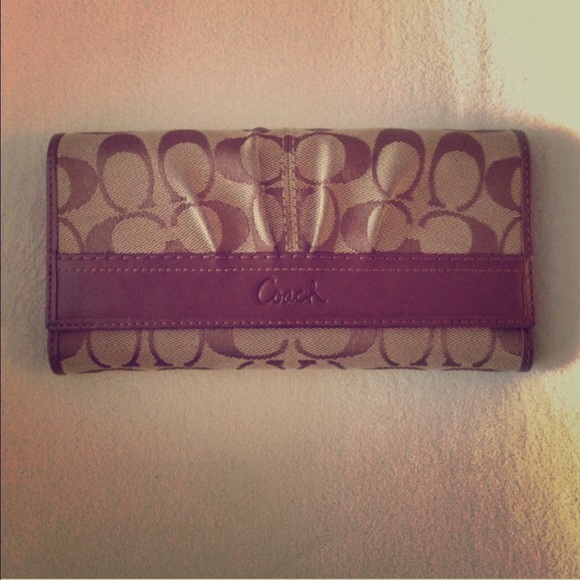 Coach Wallet 🎉 sale 🎊