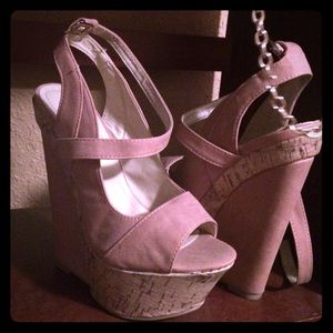 Light pink wedges