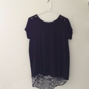 Black loose short sleeve top with a cool print.