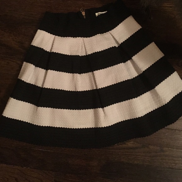 Black and white Skirt