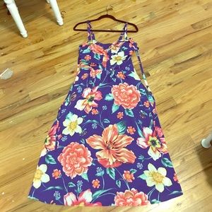 Navy Blue Floral Maxi Dress 👌🏽