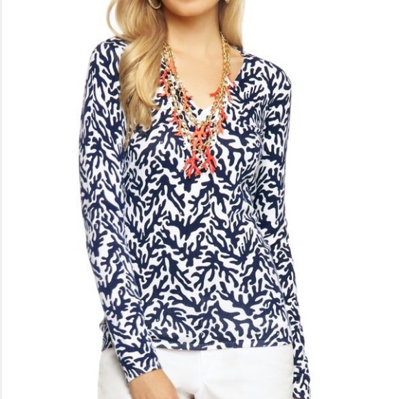 Lilly Pulitzer sweater in bright navy treasure S