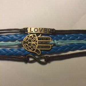 🎀 BRAND NEW HAMSA BRACELET 🎀