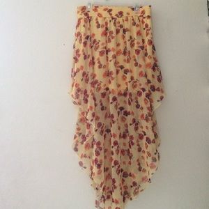 High low skirt with floral print 🌺🌸