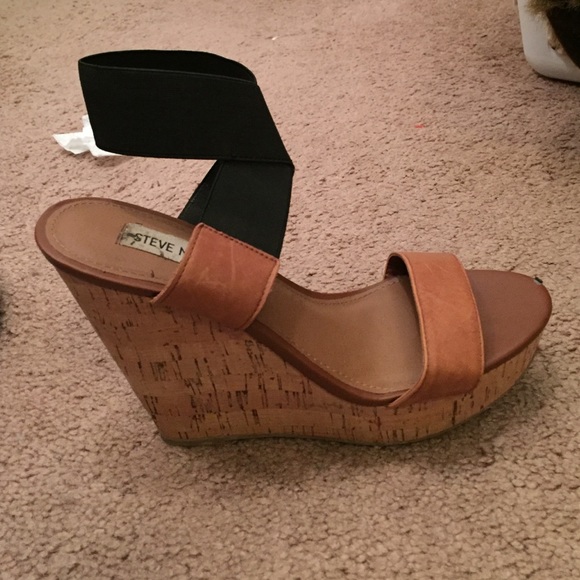 Steve Madden Wedges