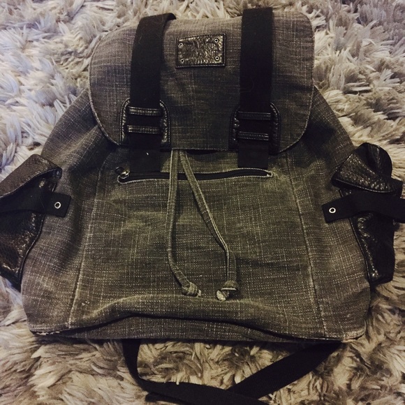 Volcom Handbags - Gray & Black Volcom Backpack