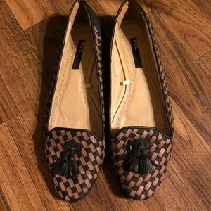 Urban outfitters woven tassel loafers, size 8