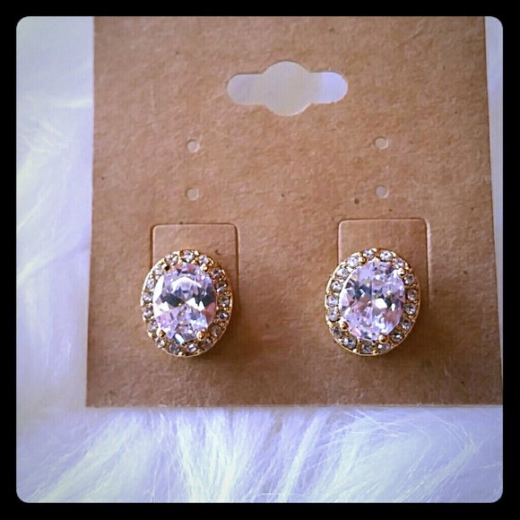 Cubic Zirconia oval studs - Picture 1 of 3