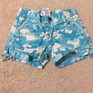 Girls size 8 shorts