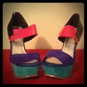 Platform Stilettos Multi Color Bakers size 8 $15