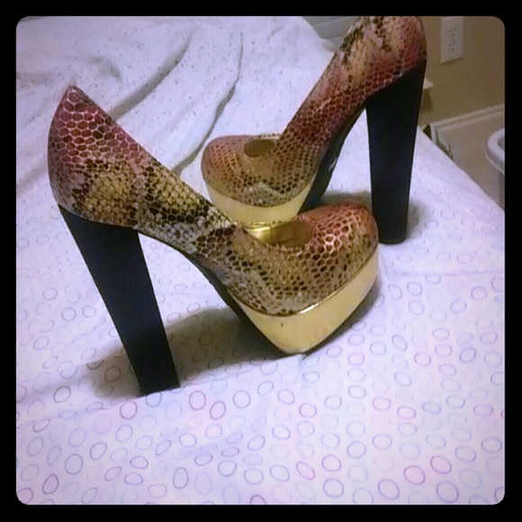 Shoes - Heels