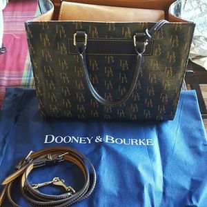 Dooney & Bourke handbag