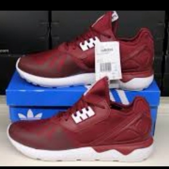 Tubular Adidas.
