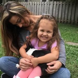 Meet your Posher, Julia