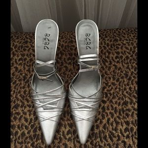 BCBG silver heel❤️❤️