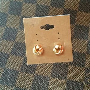 Small Knotted gold earrings