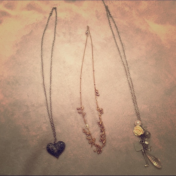 Lot of 3 necklaces