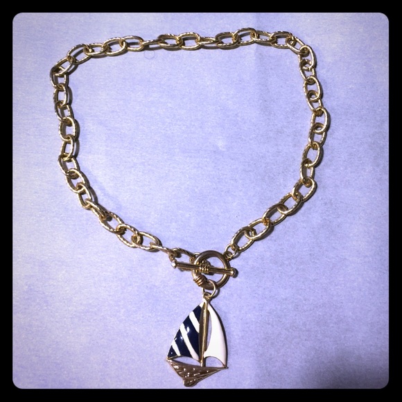 Beautiful sailboat necklace