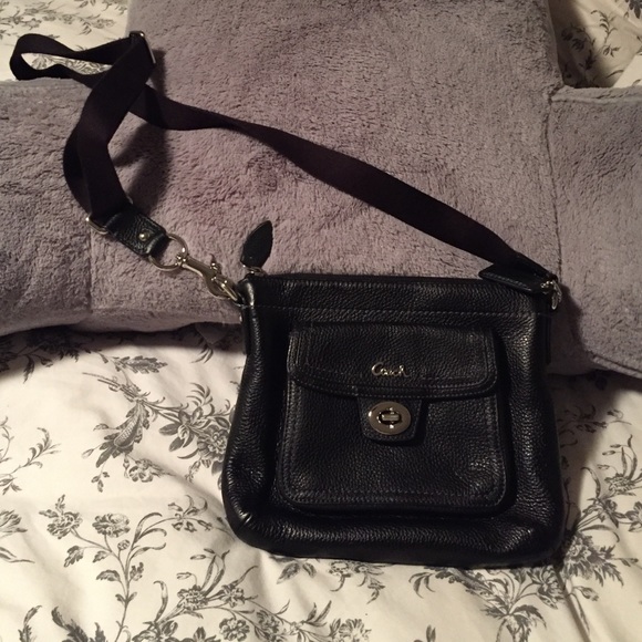 FINAL PRICE!!! Coach Cross Body Bag