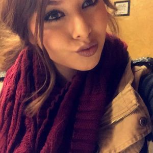 Meet your Posher, Megan