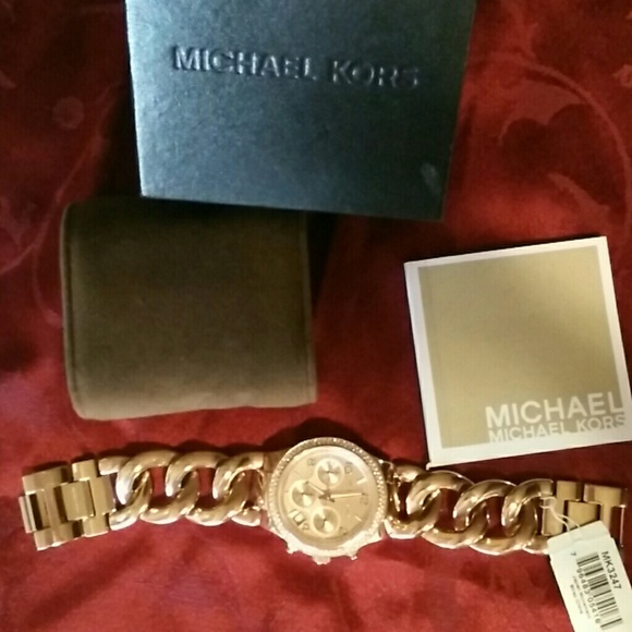 🌷🌺SOLD🌷💐MK women's  Runway Twist Watch