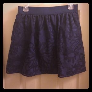 Lilly Pulitzer skirt in starfruit navy burnout, M