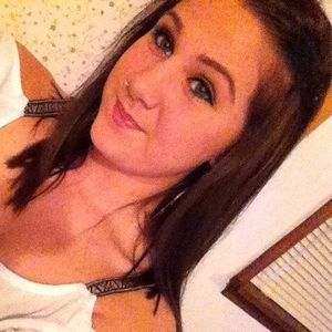 Meet your Posher, Holly