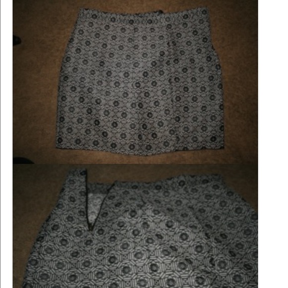 Large Detailed mini Skirt
