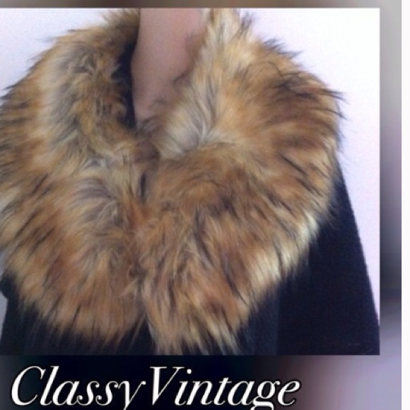 Boutique Accessories - RESTOCKED!! Faux Fur neck warmer.