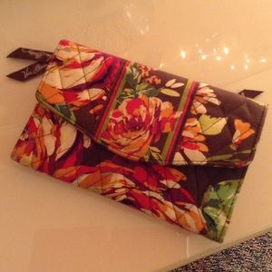 Very Bradley trifold clutch